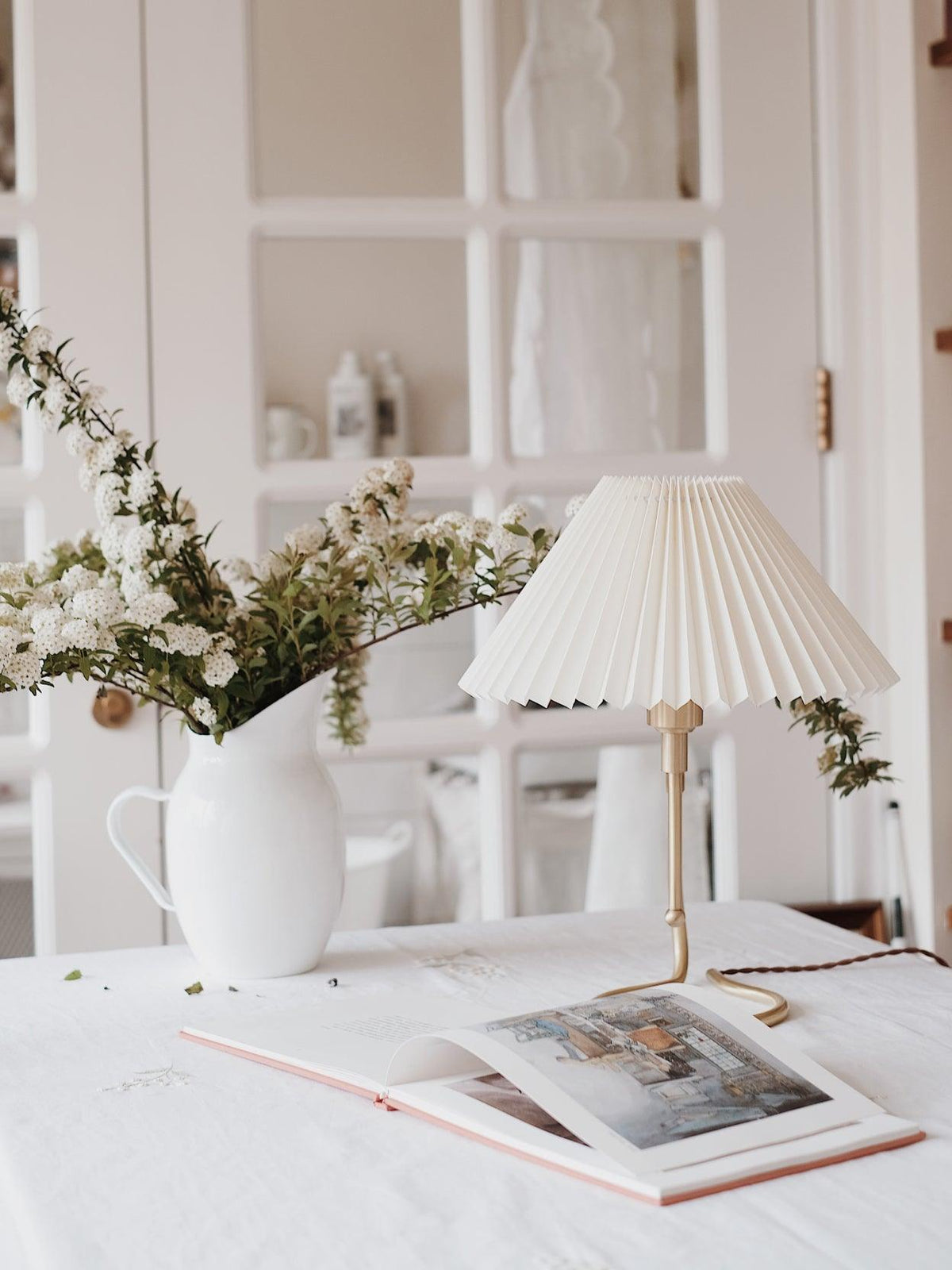 Linuia tafellamp met helder textiel