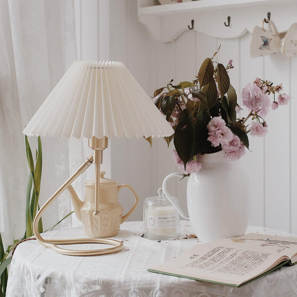 Linuia tafellamp met helder textiel