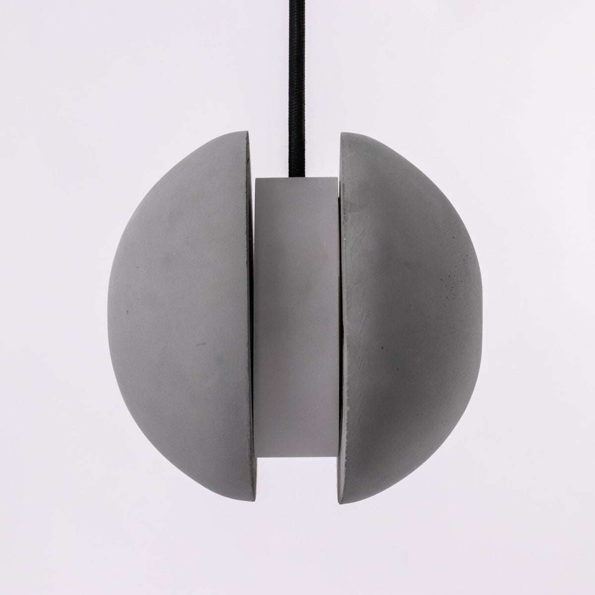 Umi hanglamp van beton met bolvormige maan Minimalistisch