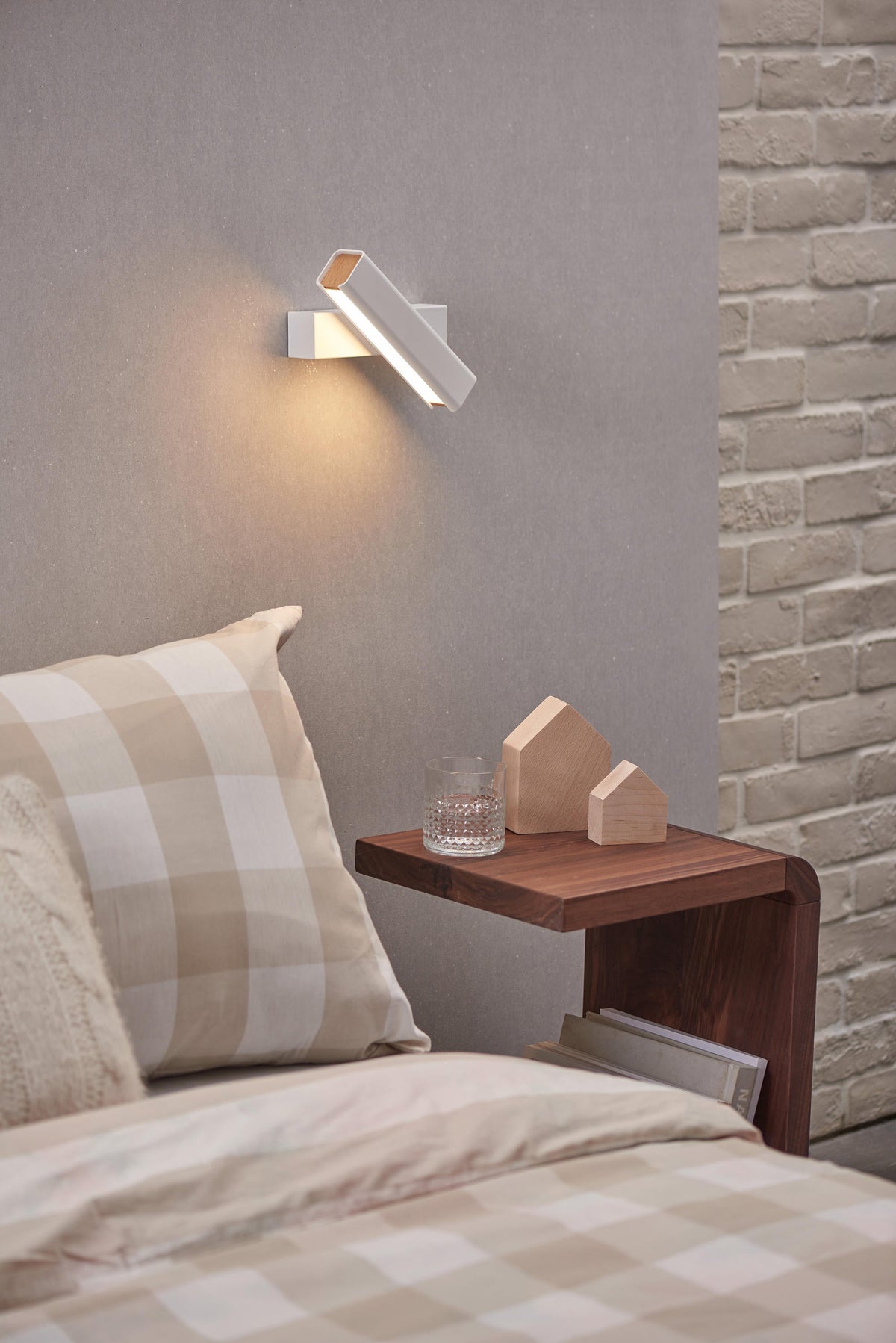 Olvynora wandlamp