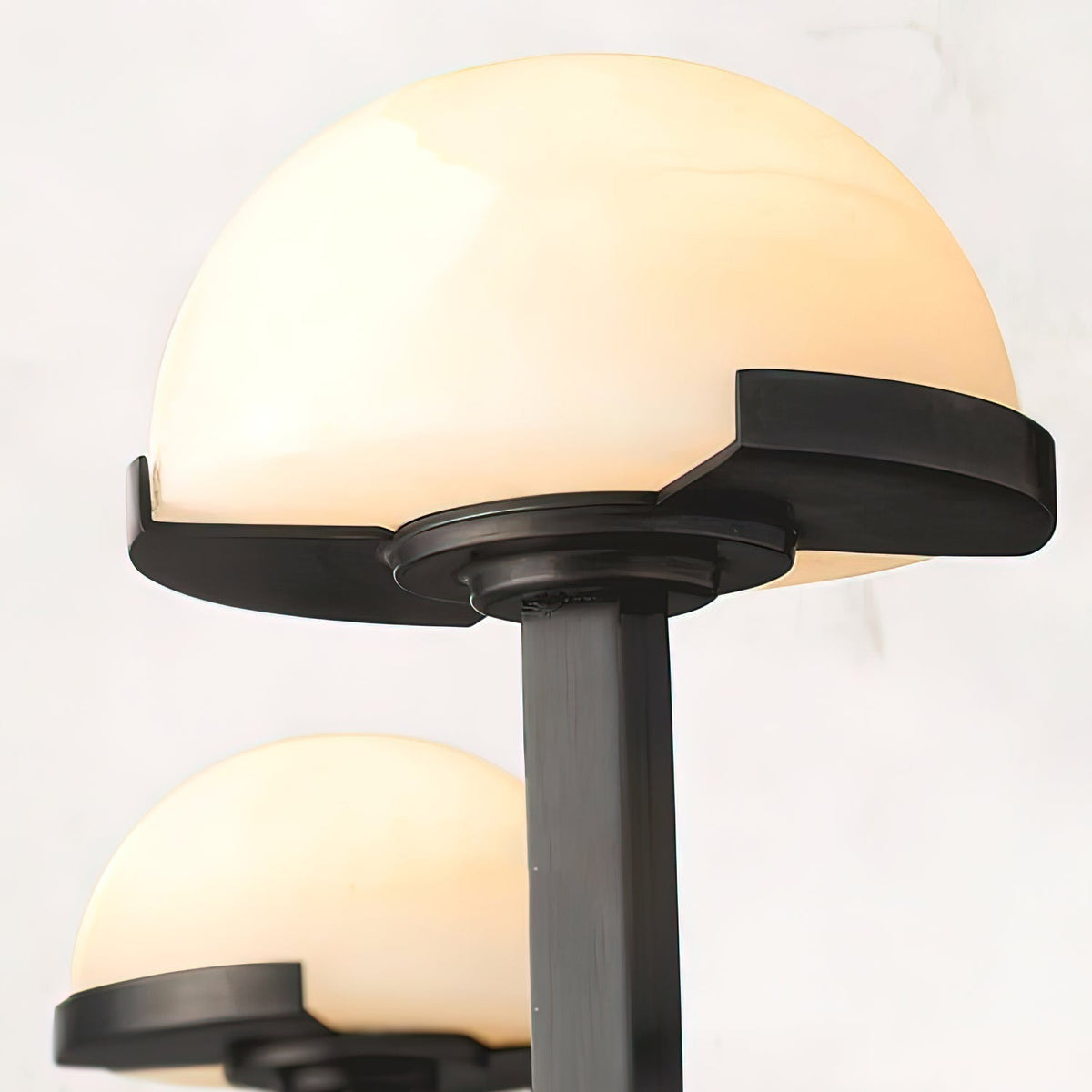 Vitalira dubbele albasten wandlamp met goudkleurige afwerking