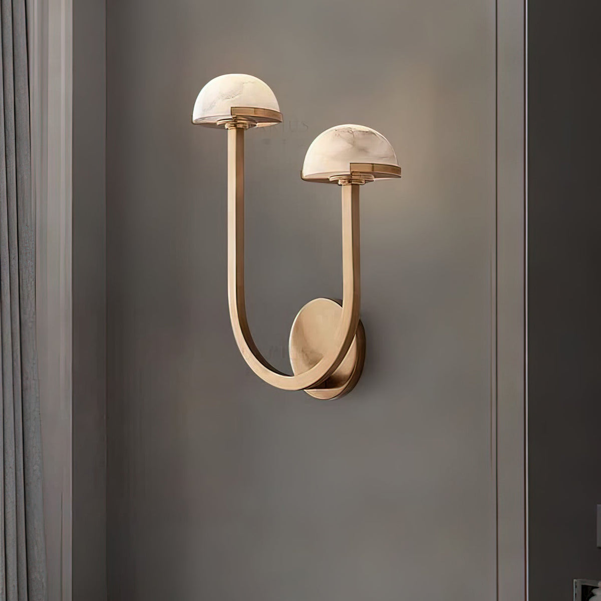 Vitalira dubbele albasten wandlamp met goudkleurige afwerking