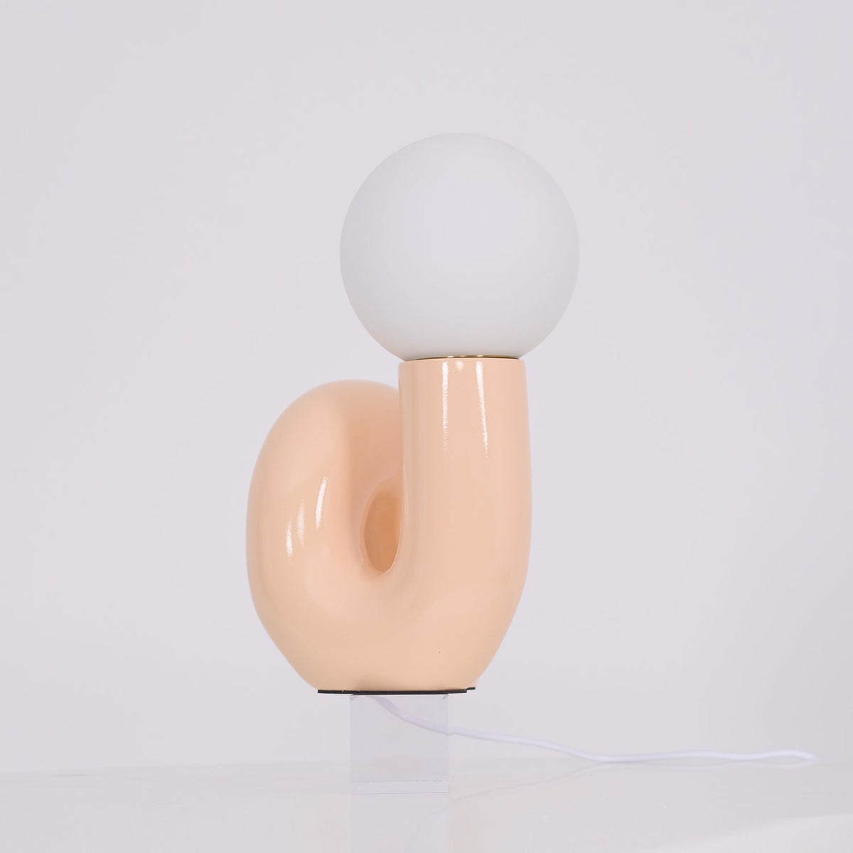 Soreeon tafellamp Playful N-vorm volledig wit