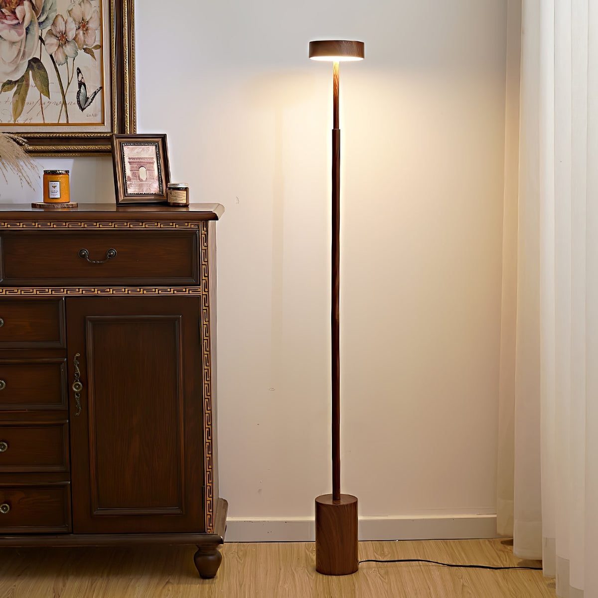 Circa minimalistisch draaibare vloerlamp
