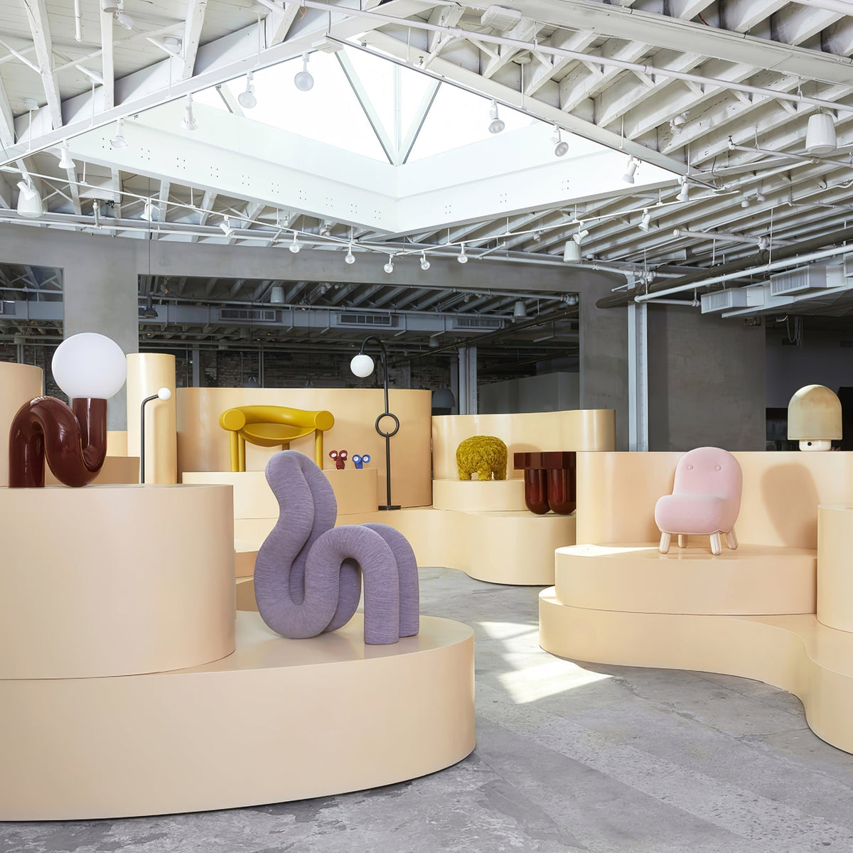 Soreeon tafellamp Playful N-vorm volledig wit