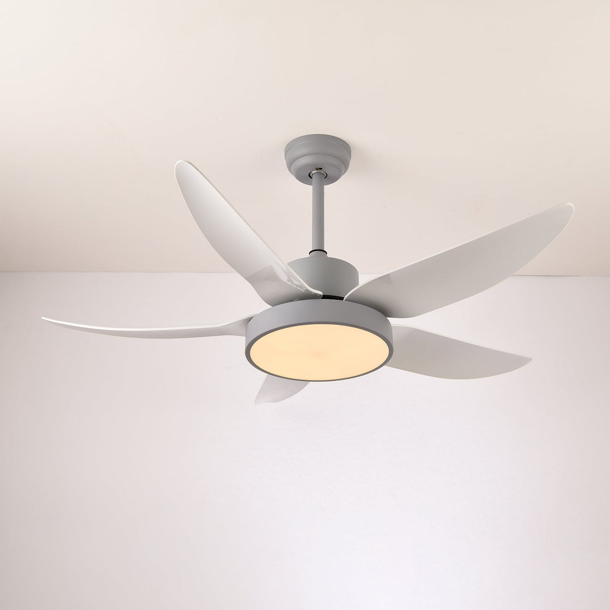 Selalise Moderne plafondventilator met verlichting