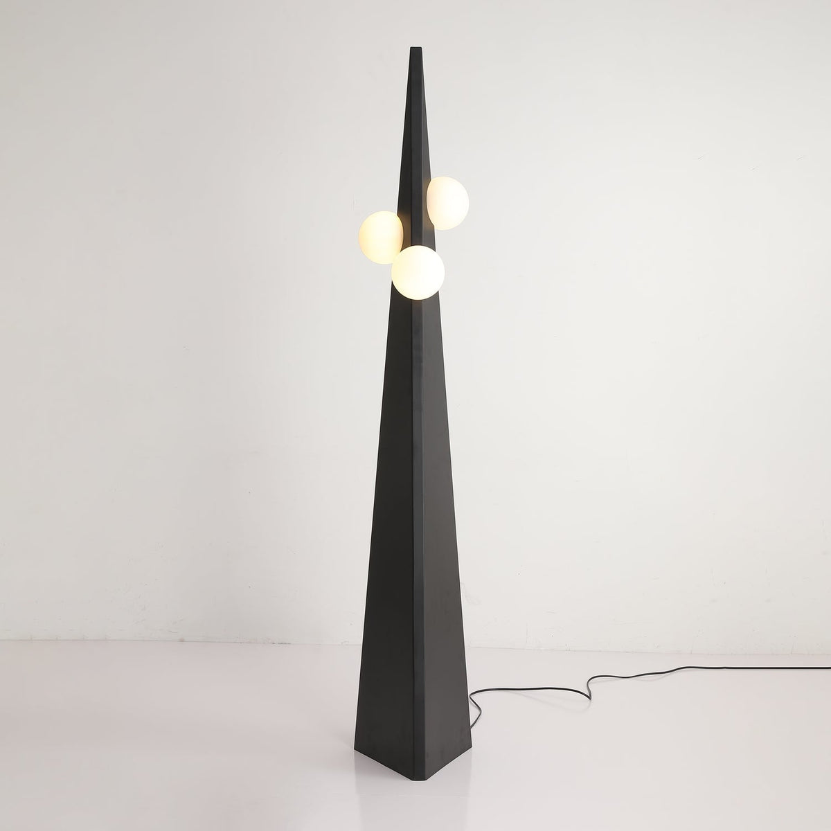 Lymarora sculpturale vloerlamp