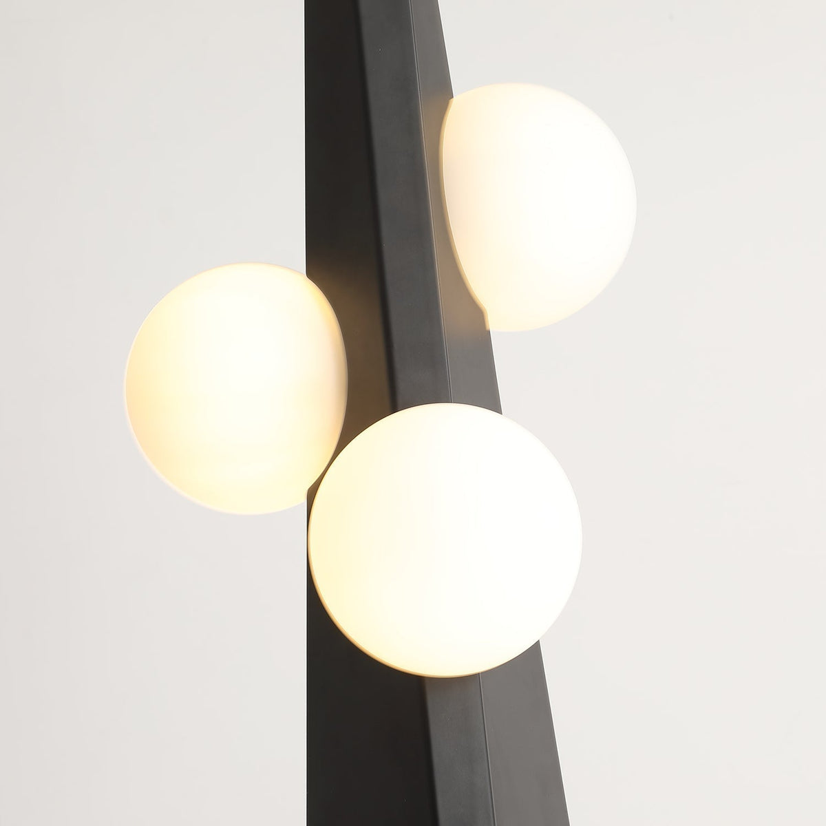 Lymarora sculpturale vloerlamp