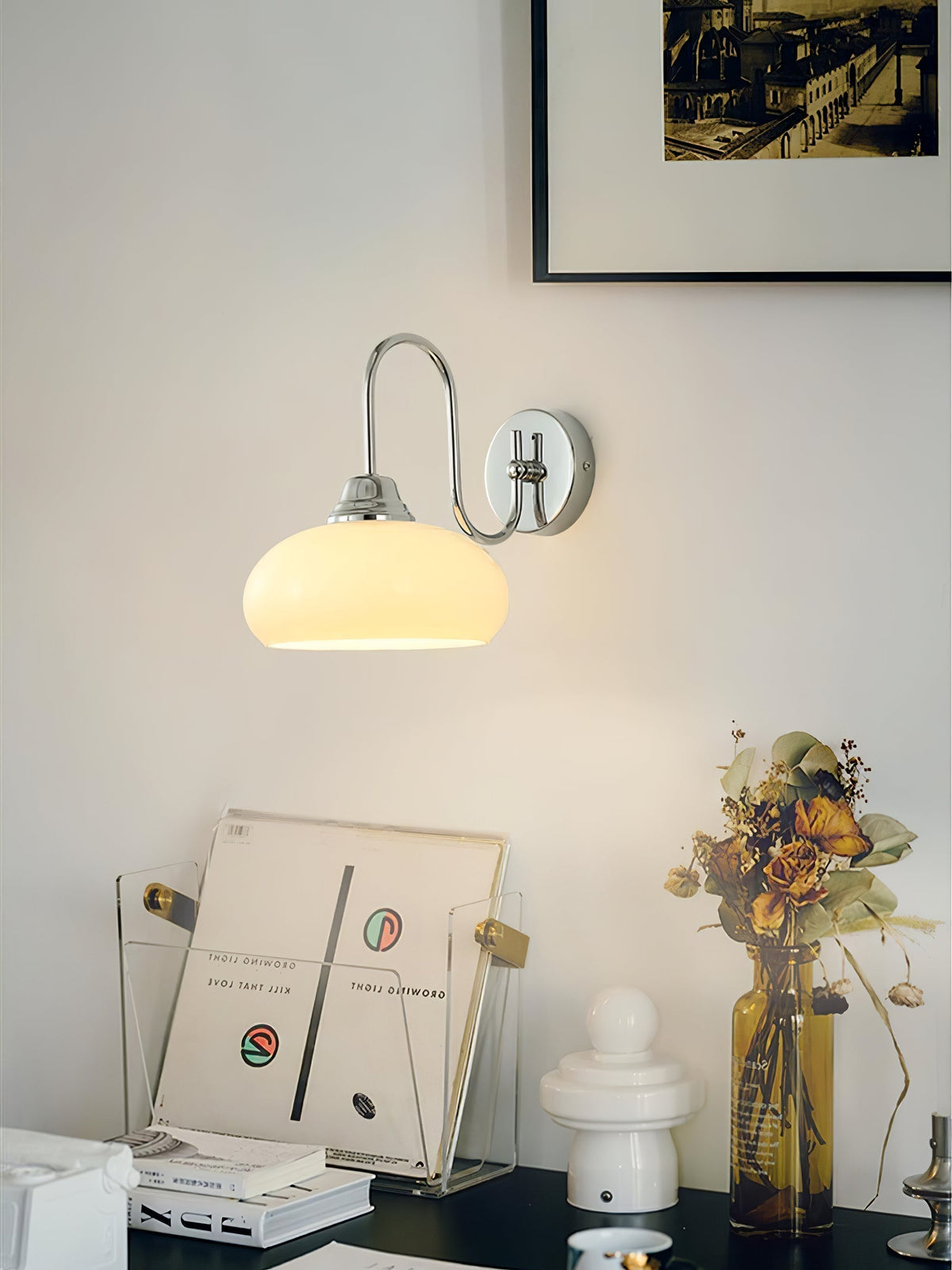 Ophaan wandlamp