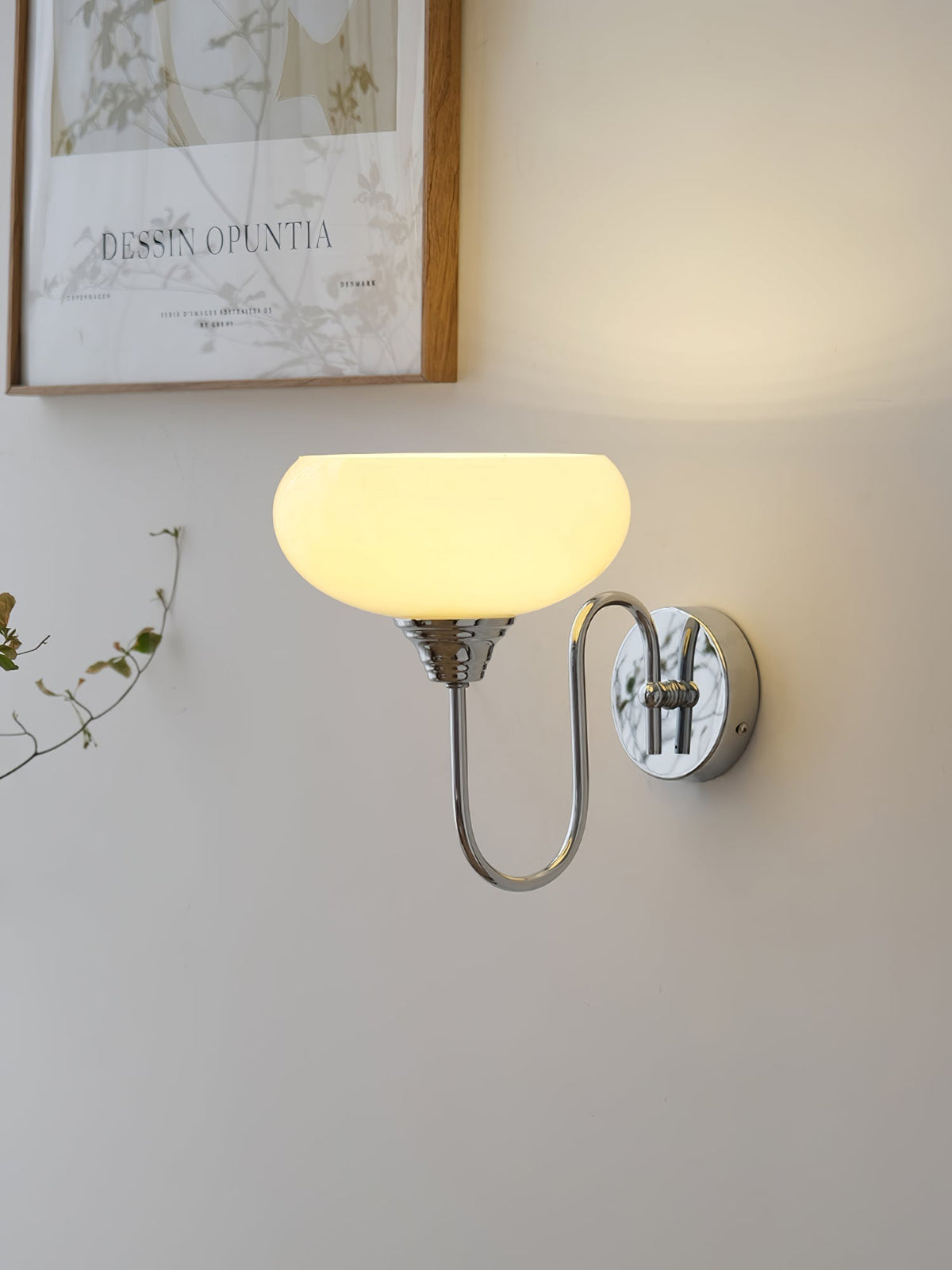 Ophaan wandlamp