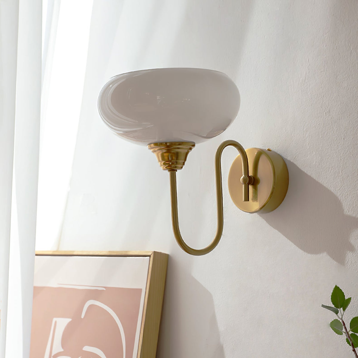 Ophaan wandlamp
