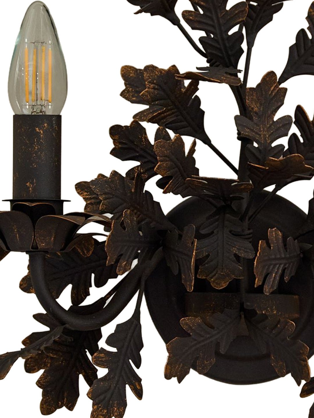 Orvaline wandlamp in gevlochten ijzer met eikenvormige bladeren
