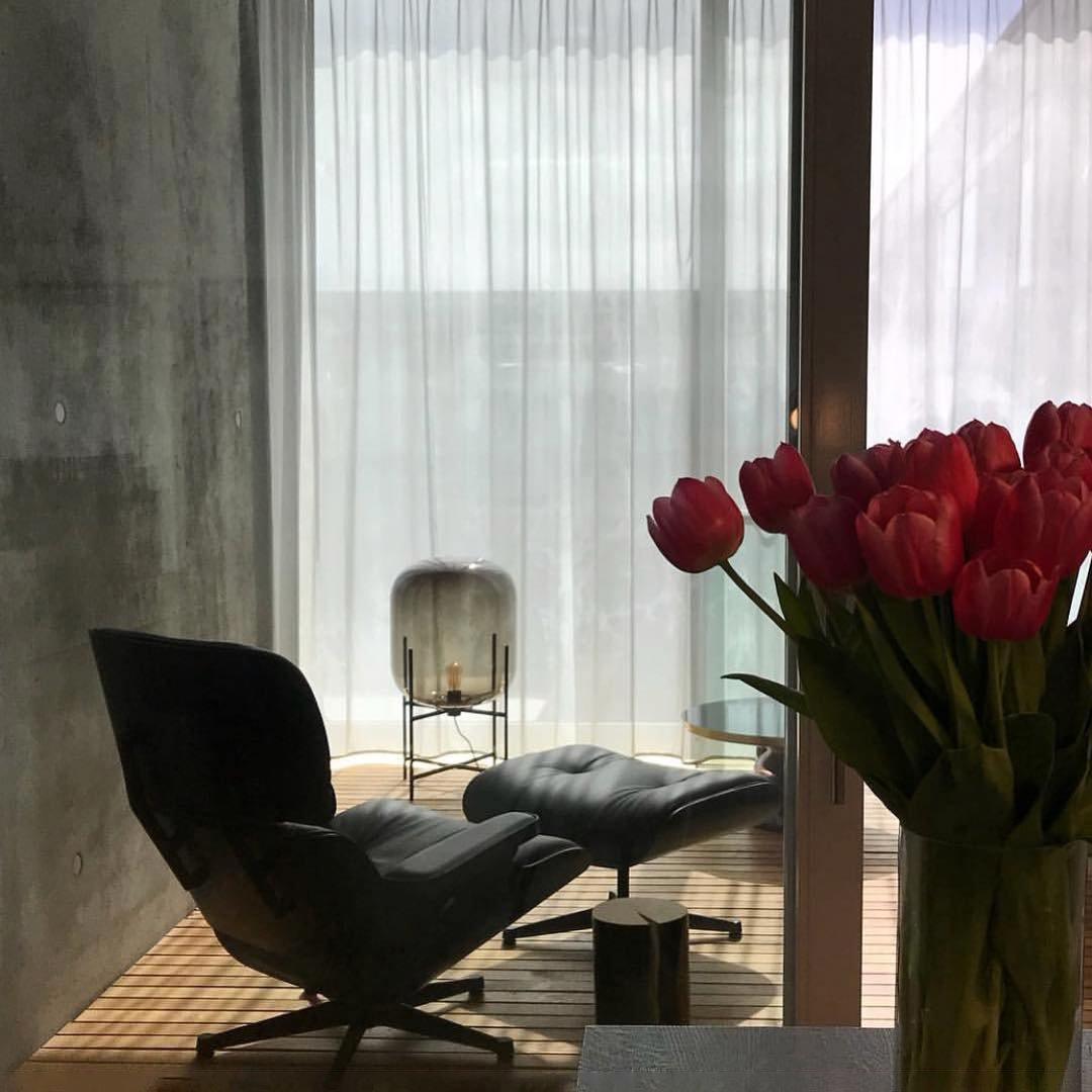 Liorivelia industriële vloerlamp van glas
