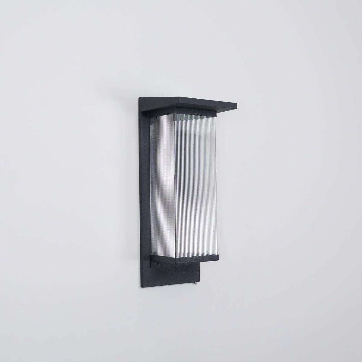 Feraraine Stalen eigentijdse wandlamp in Contempo Style