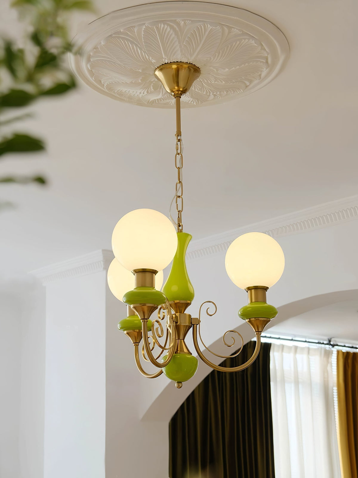 Evsolia kroonluchter van groen onyx glas