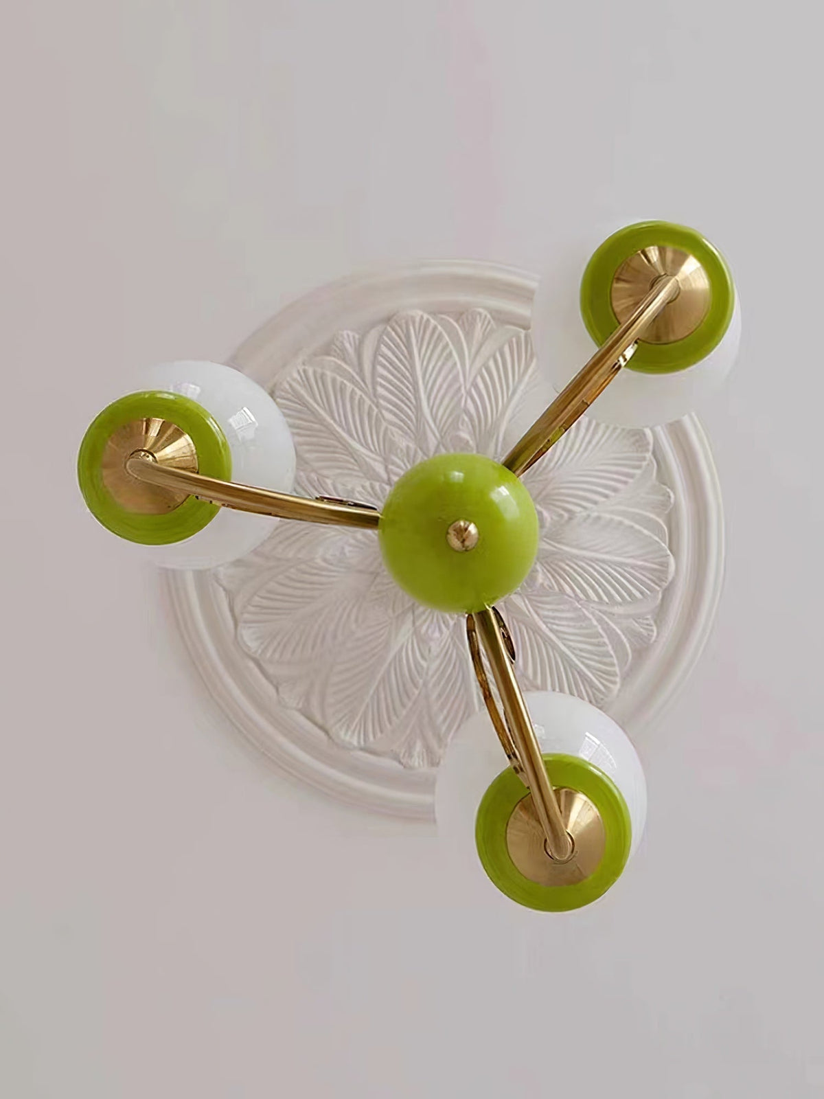 Evsolia kroonluchter van groen onyx glas