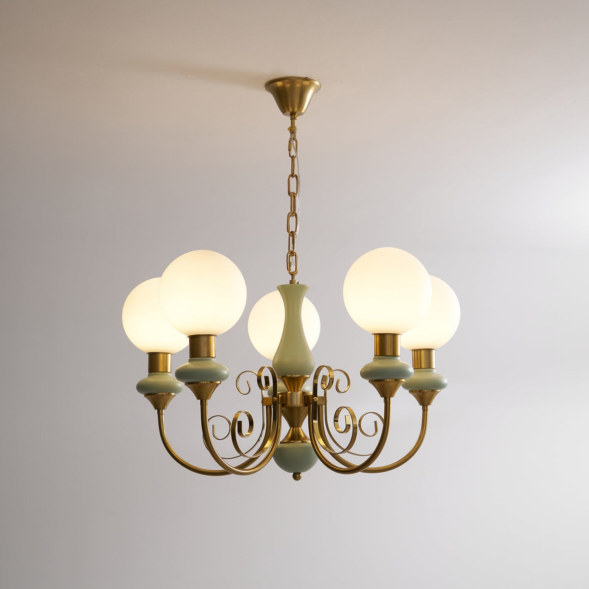 Evsolia kroonluchter van groen onyx glas