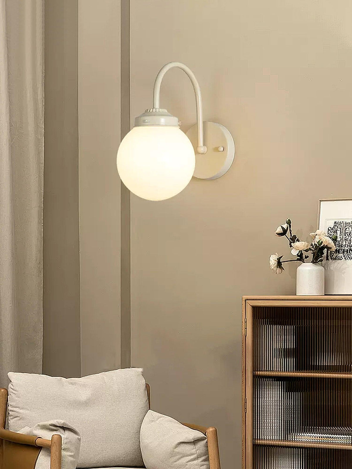 Zomareth Orb wandlamp met glazen oppervlak