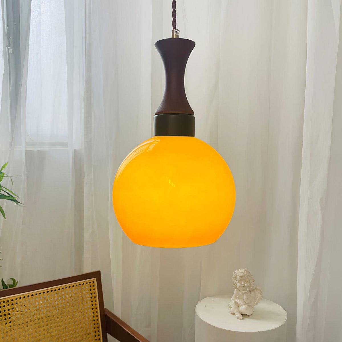 Gyls Moderne hanglamp van hout en glas in minimalistisch ontwerp