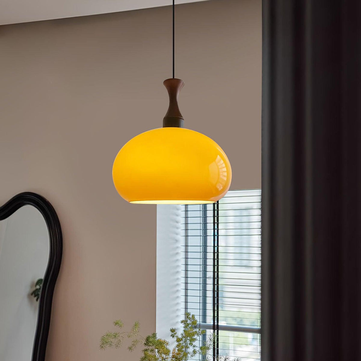 Gyls Moderne hanglamp van hout en glas in minimalistisch ontwerp