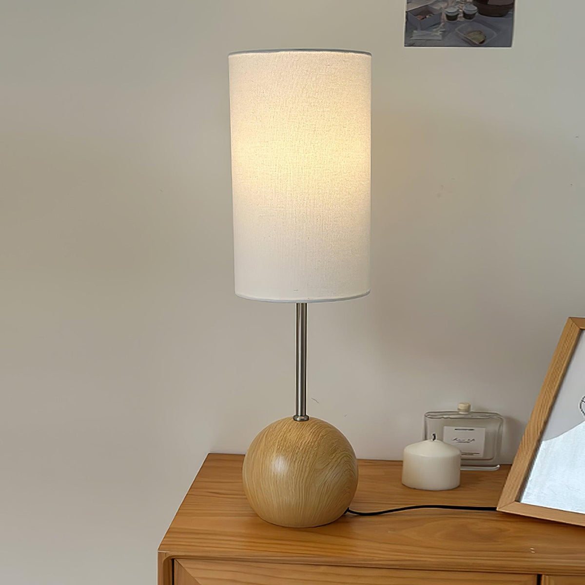 Sylivira tafellamp van walnoothout
