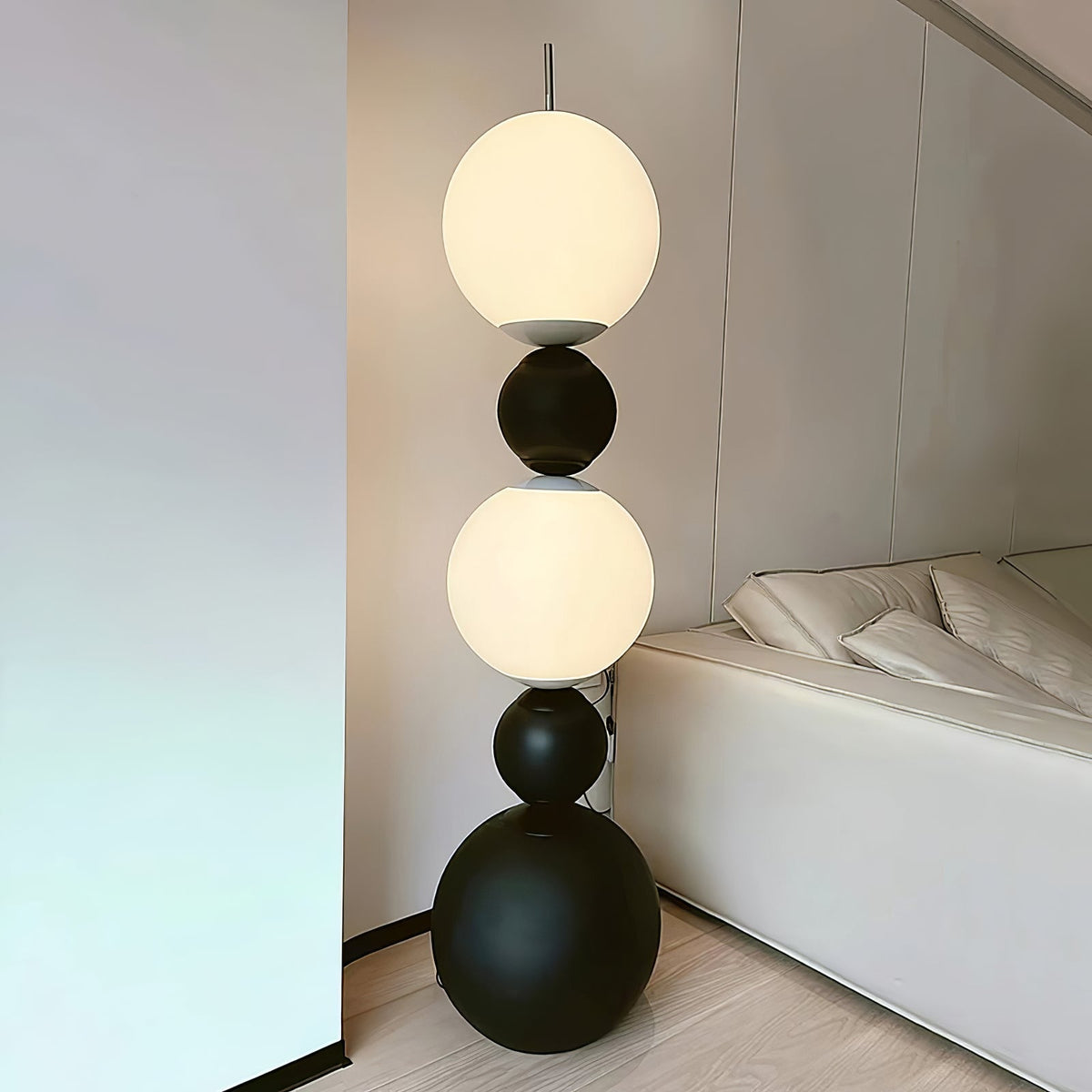 Ervynel vloerlamp zwart bolvormig minimalistisch woonkamer