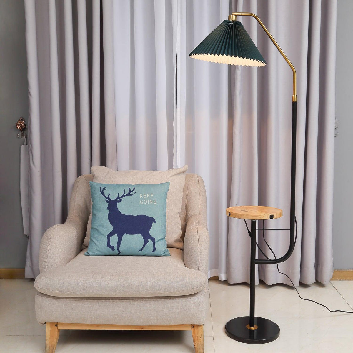 Nexc vloerlamp van marmer en hout