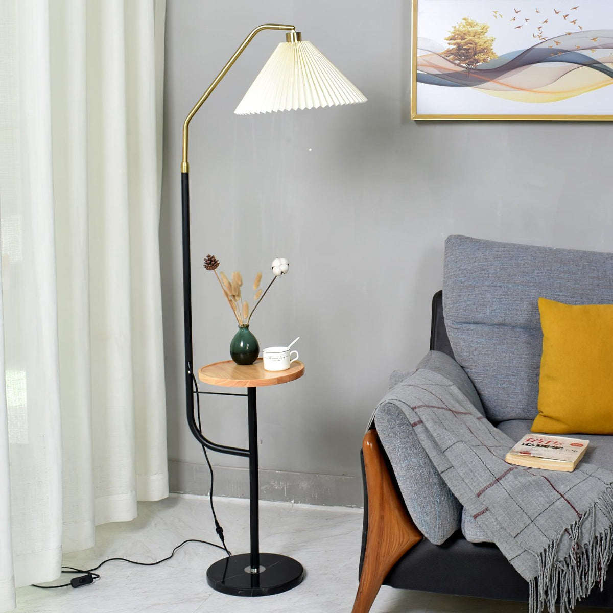 Nexc vloerlamp van marmer en hout