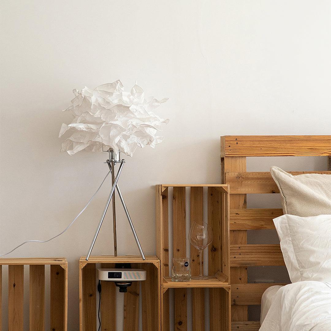Moderne tafellamp van papier in peony-stijl