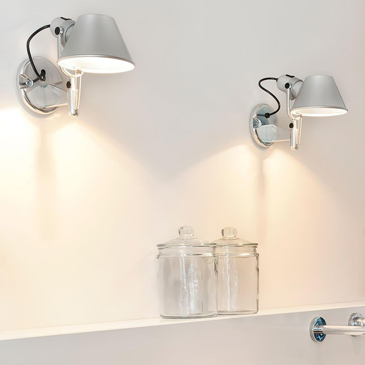 Nyliraris unieke vintage industriële wandlamp