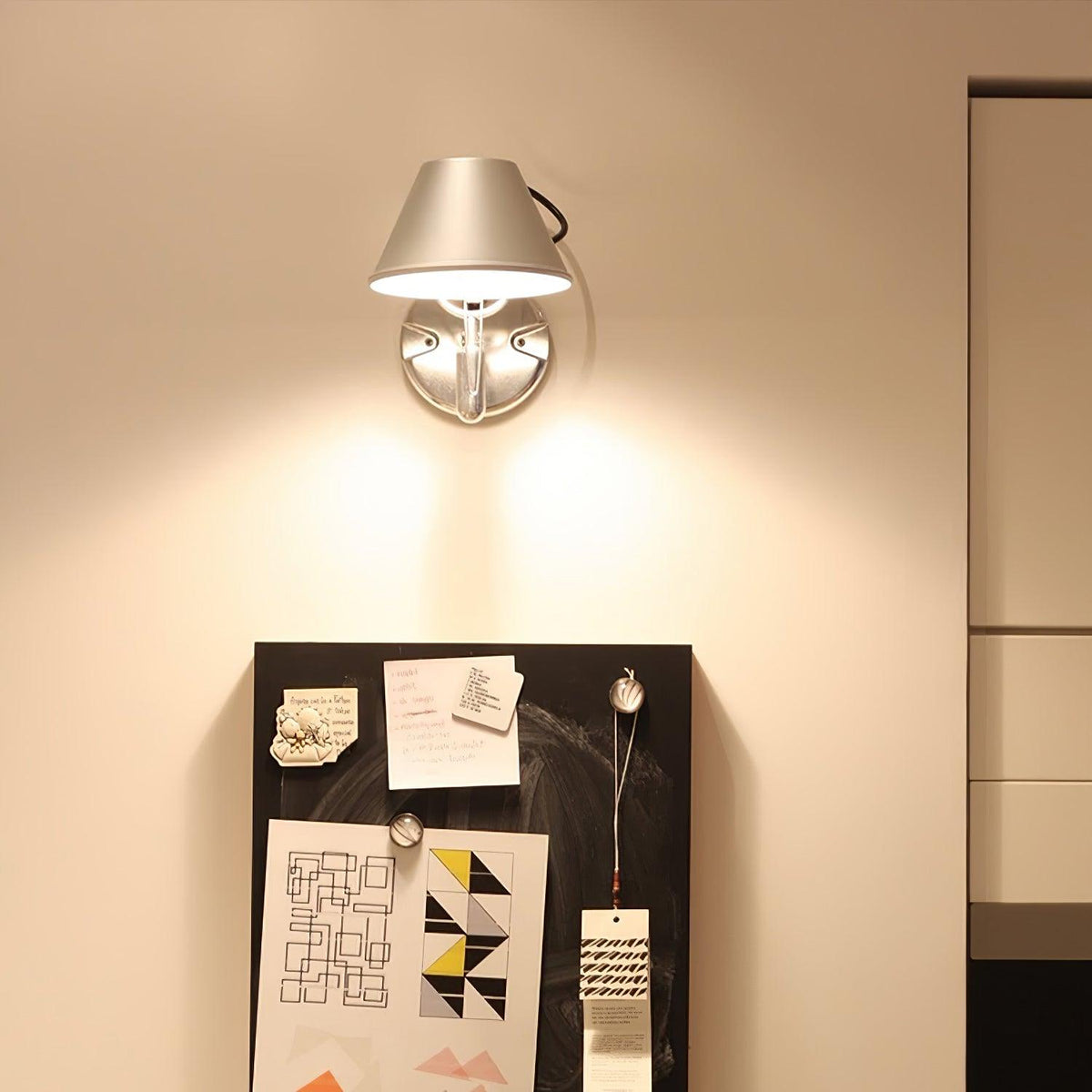 Nyliraris unieke vintage industriële wandlamp