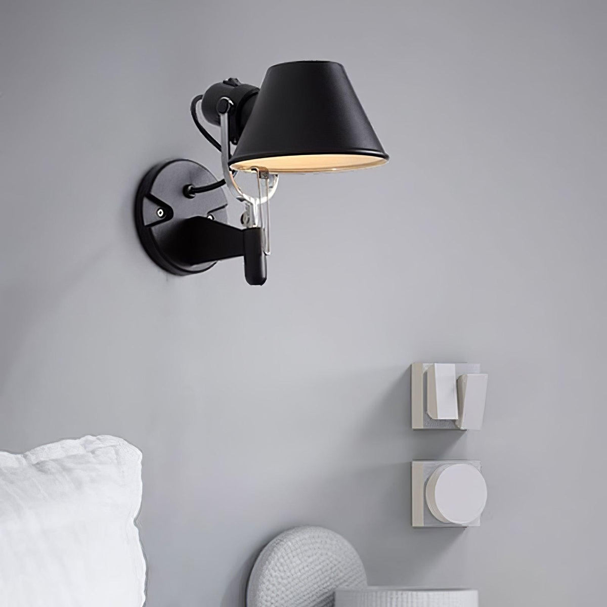 Nyliraris unieke vintage industriële wandlamp