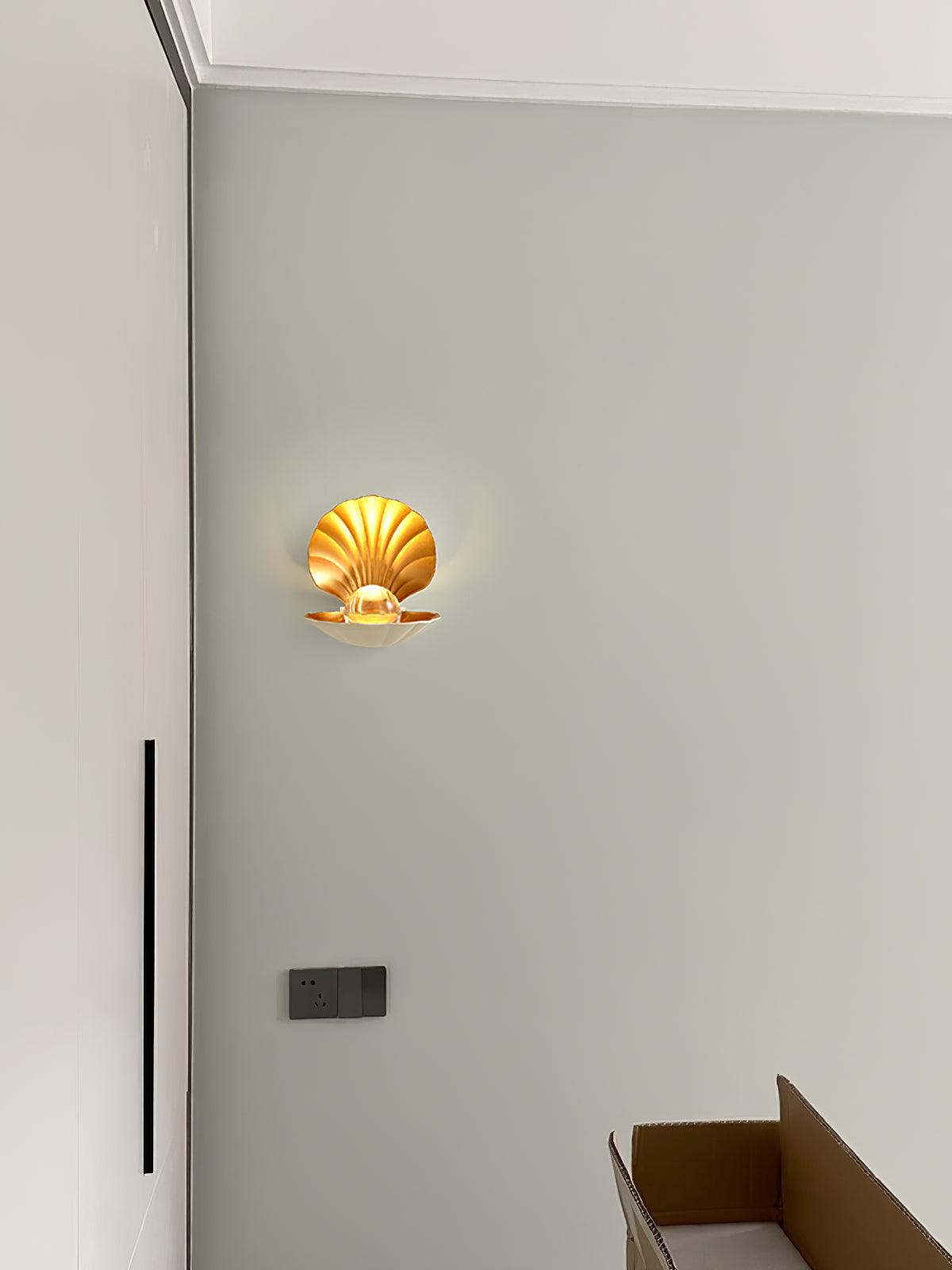 Lumieria wandlamp Pearl Clam