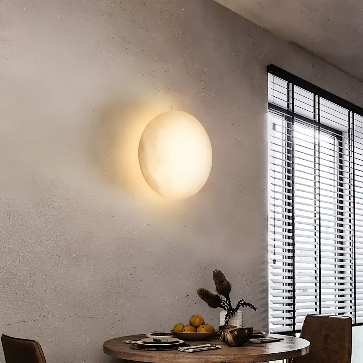 Eurthais minimalistisch albasten wandlamp