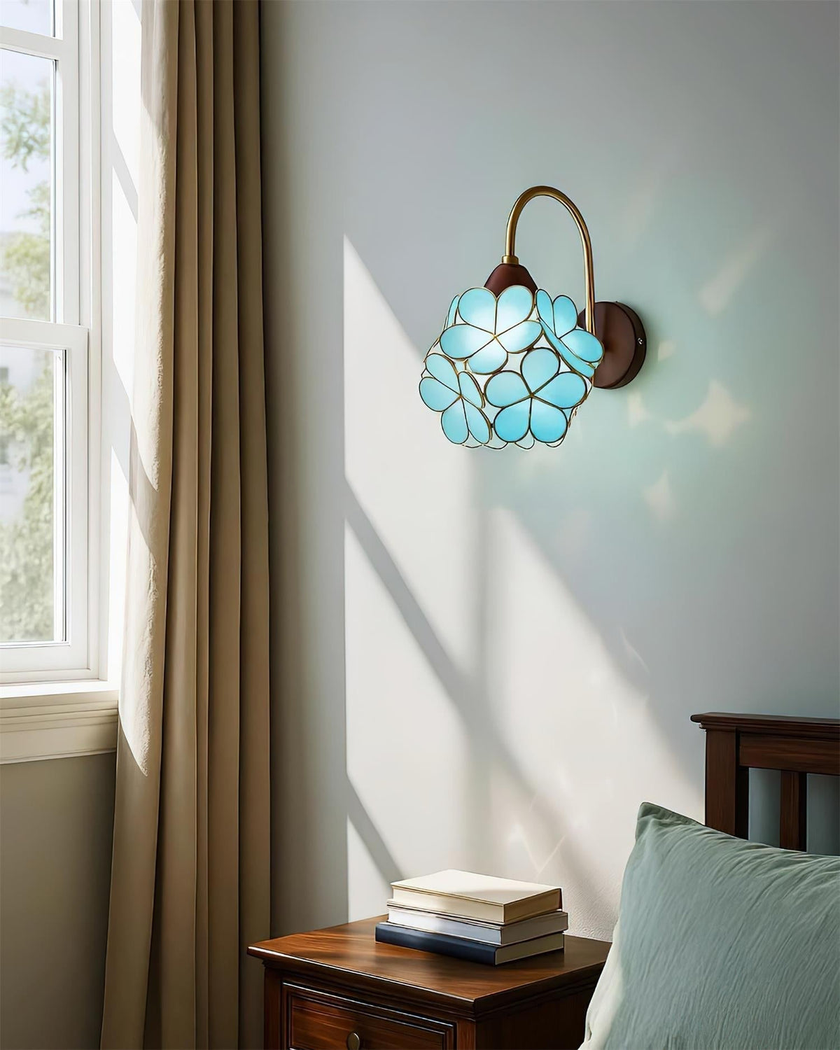 Petals-hout wandlamp