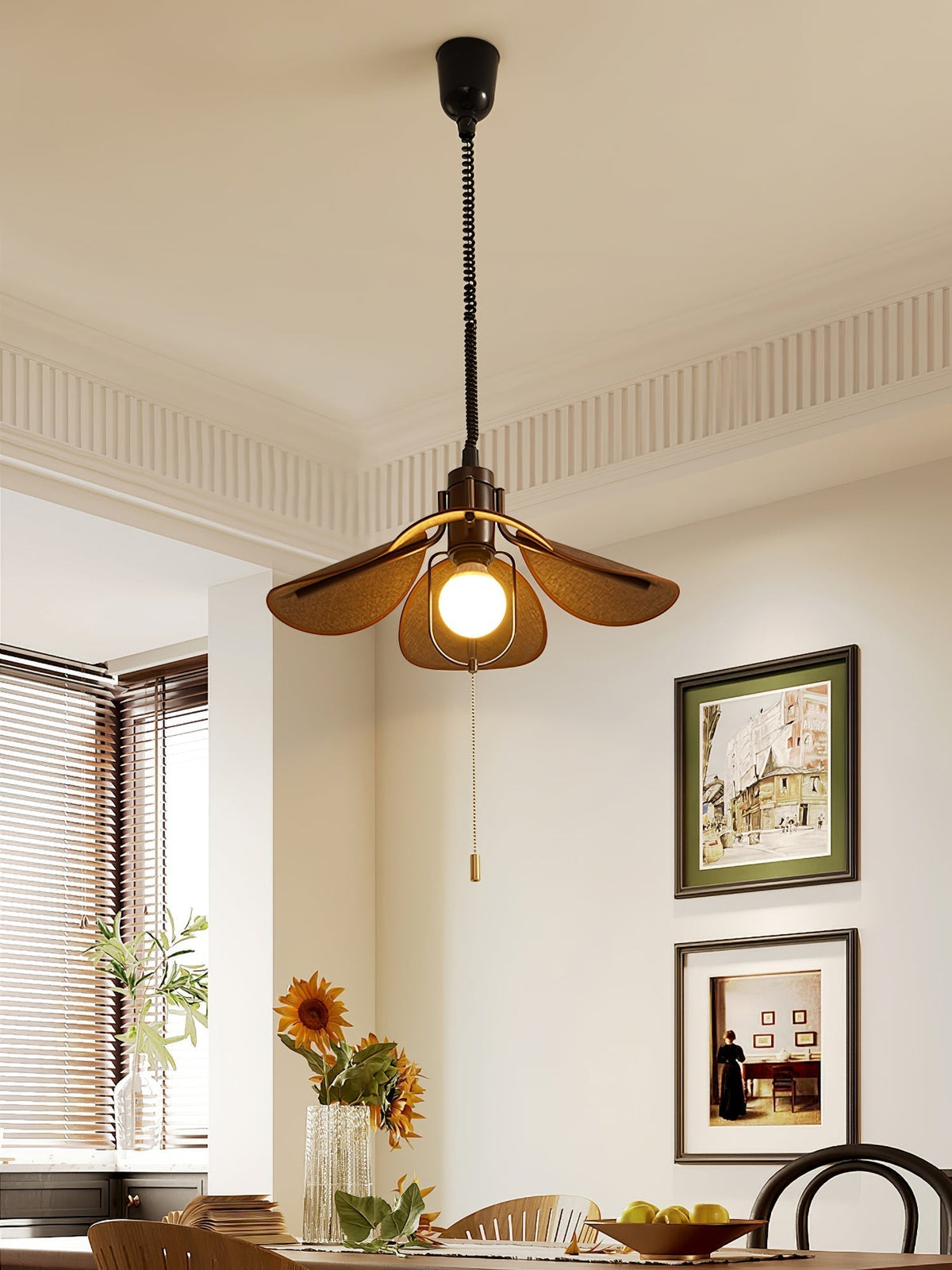 Utalion traditionele hanglamp van hout en stof met bloemblaadjesvorm
