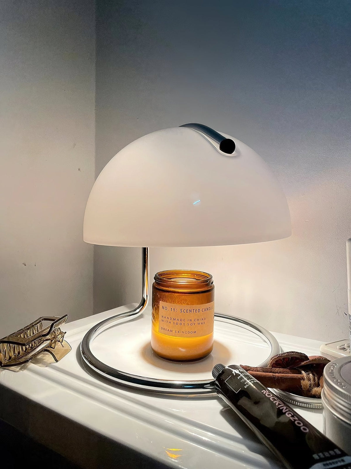 Caelis moderne tafellamp in oranje