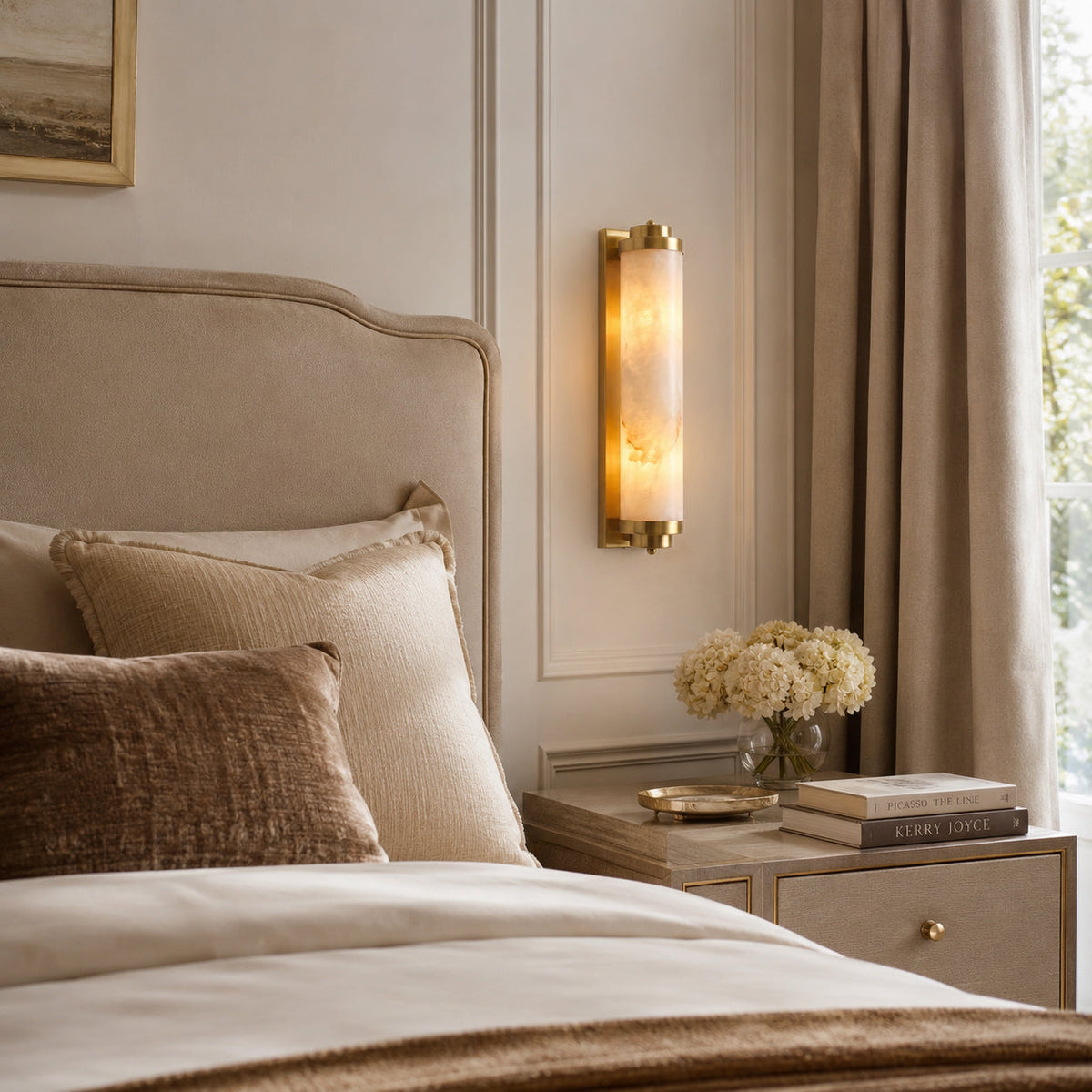 Veluella wandlamp
