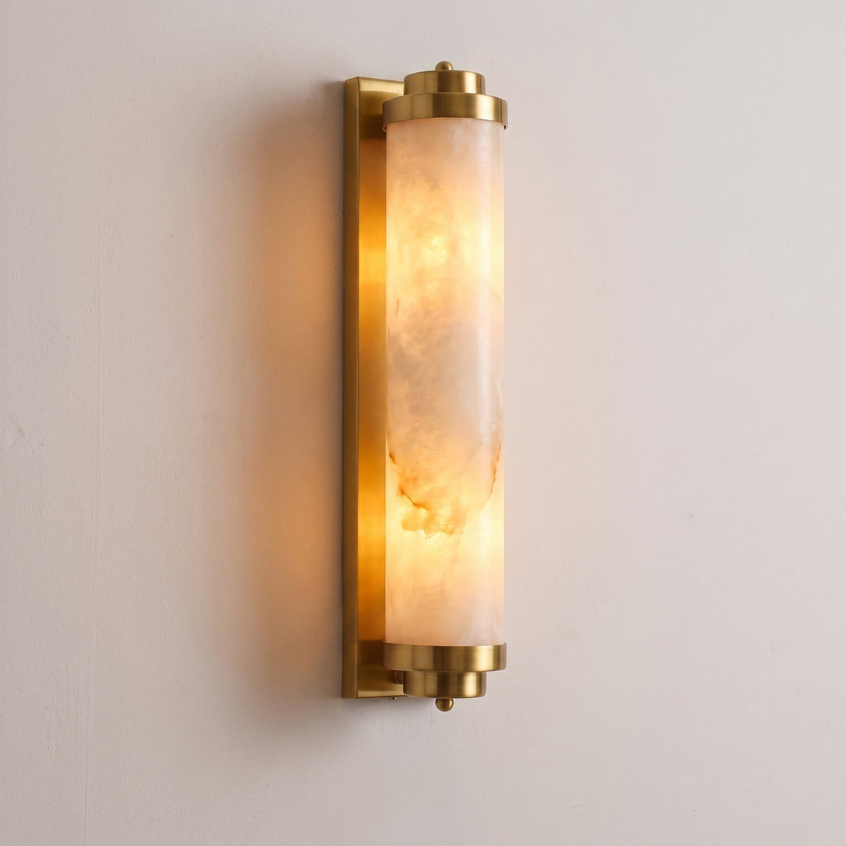 Veluella wandlamp