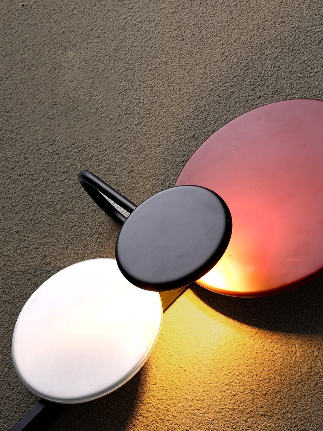 Mirq wandlamp met Magnetische Schijven Kunstzinnig