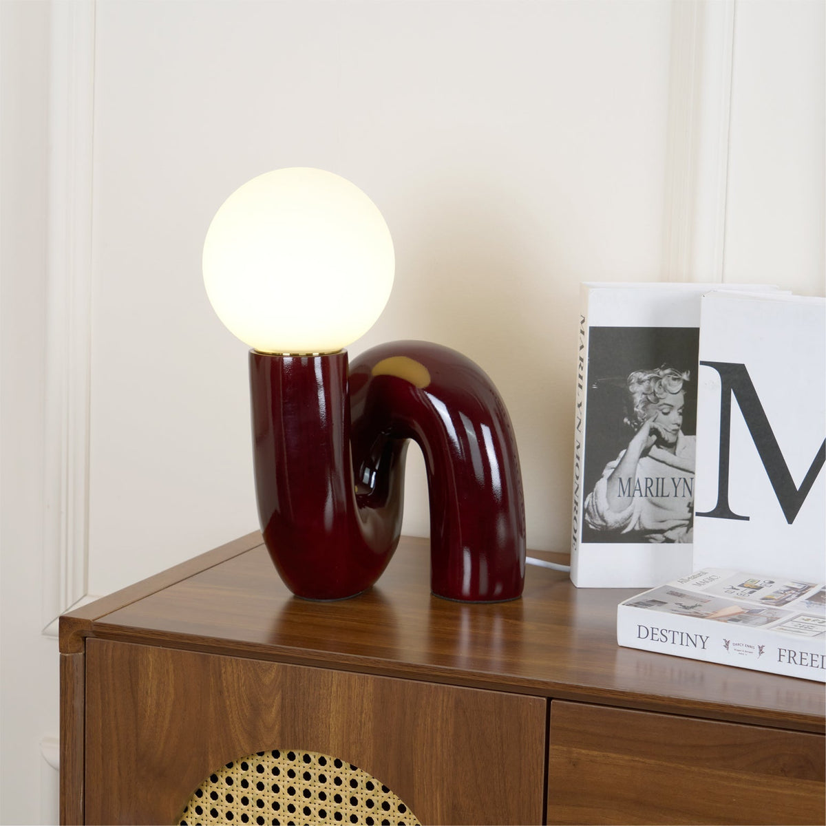 Soreeon tafellamp Playful N-vorm volledig wit