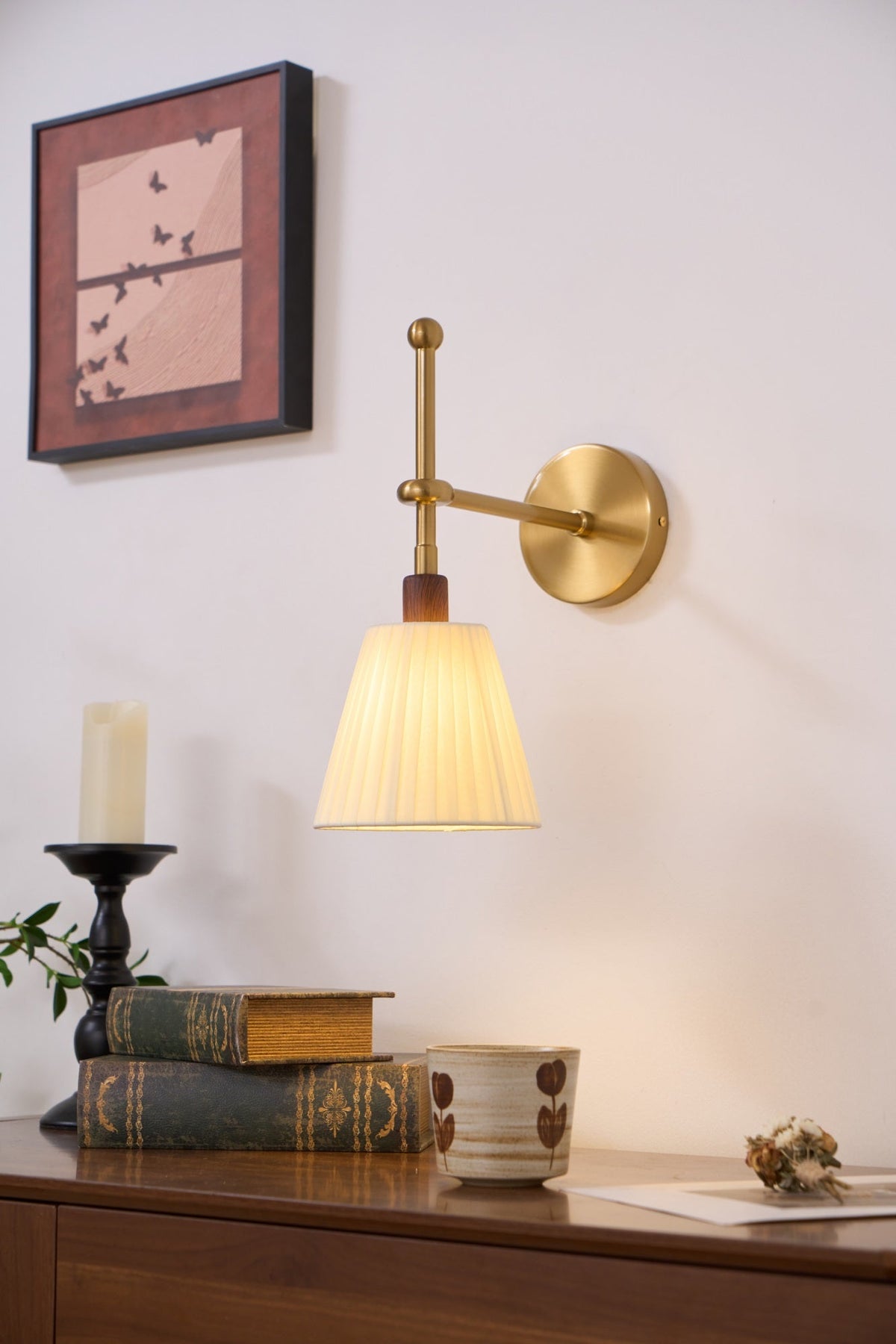 Gairm wandlamp met geplooide stofkap in messing