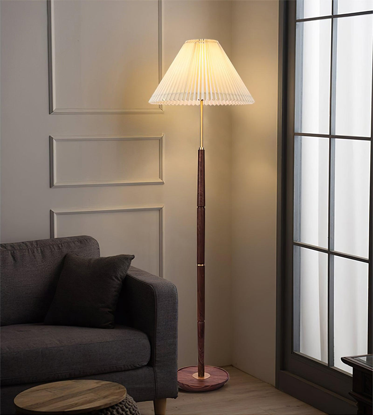 Syleina Minimalistische vloerlamp van massief hout