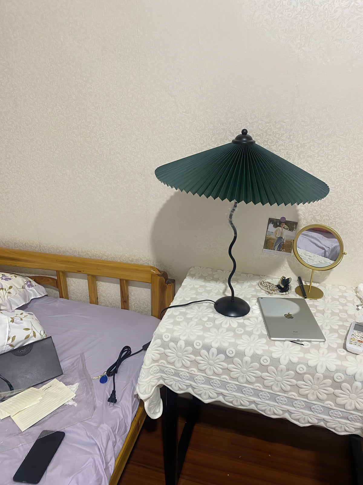 Krenis tafellamp van textiel