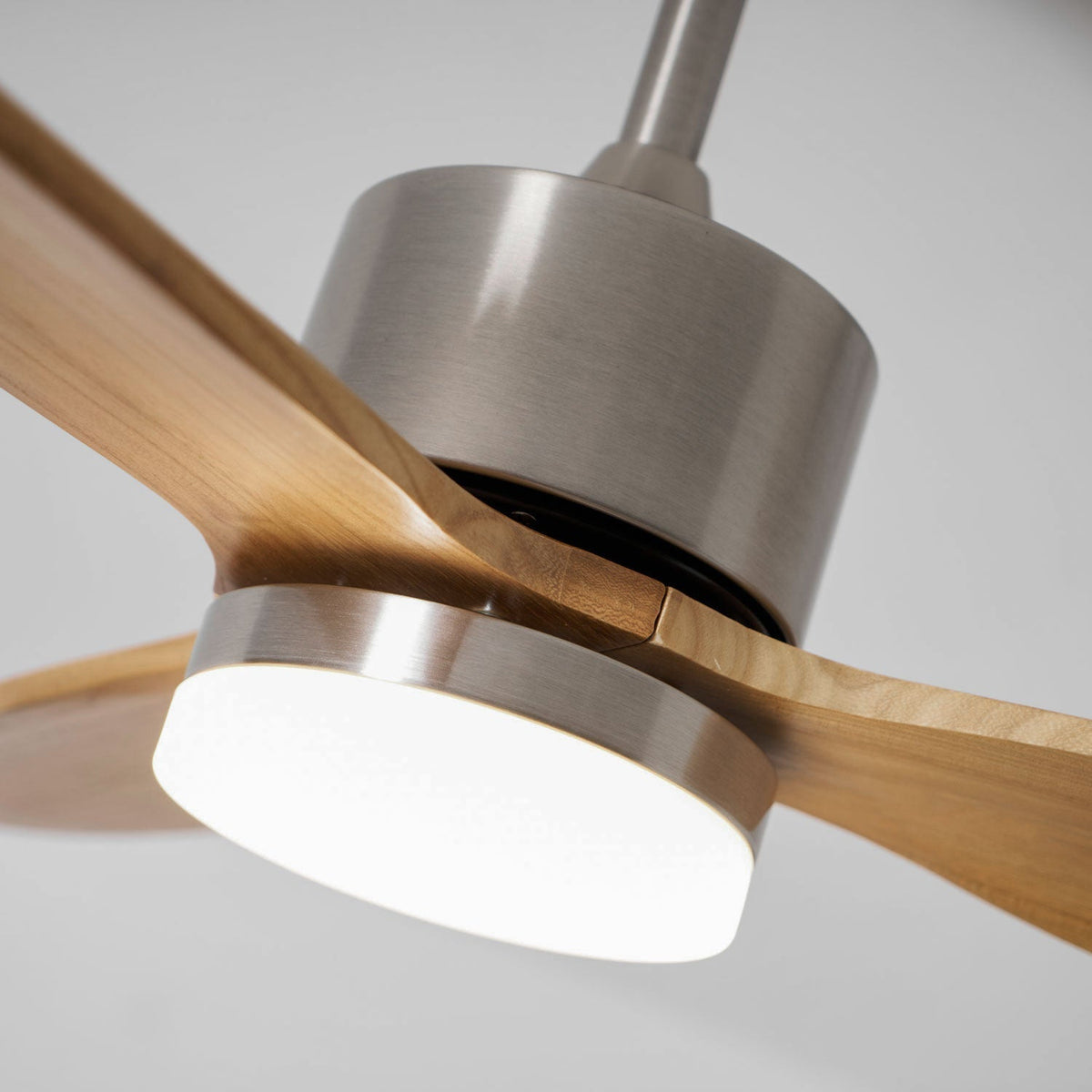 HushGlow plafondventilator met verlichting