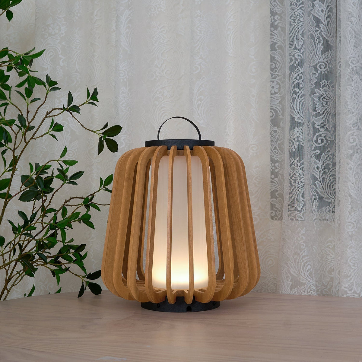 Slat buitenwandlamp