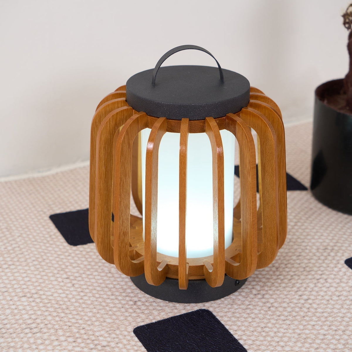 Slat buitenwandlamp