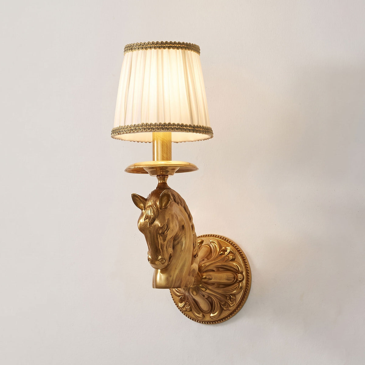Avenisina wandlamp