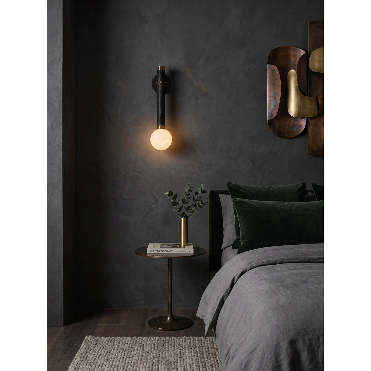 Liorarira wandlamp