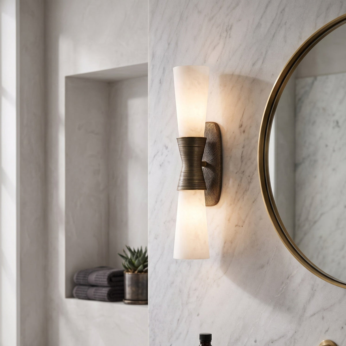 Sorenaine wandlamp